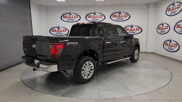 New 2026 Agate Black Metallic Ford XLT image 12