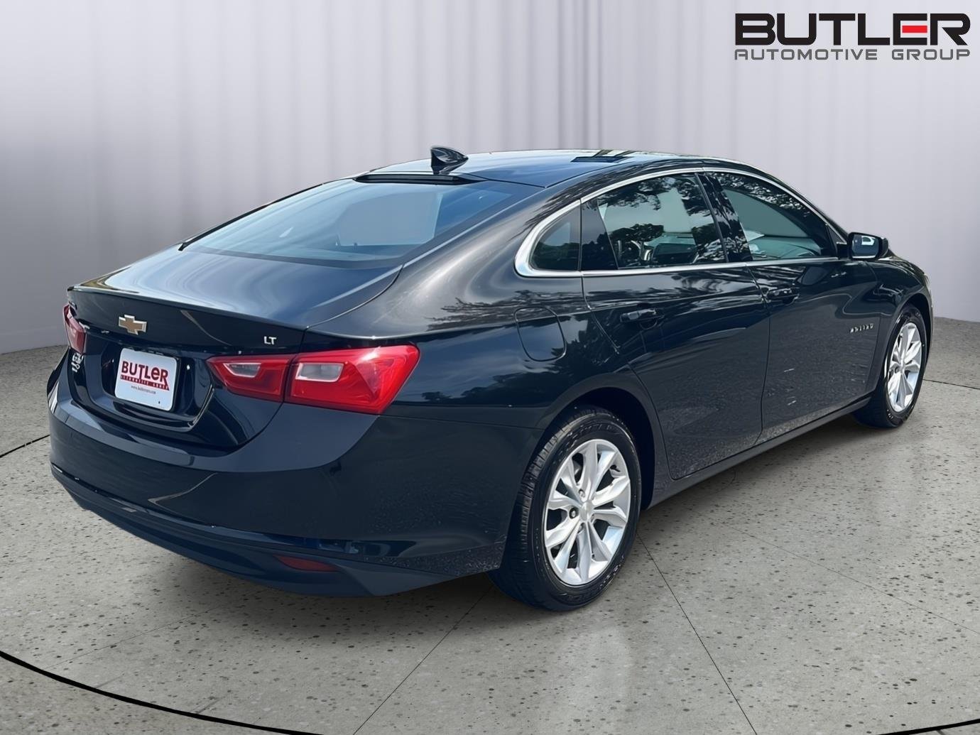 Used 2024 Mosaic Black Metallic Chevrolet LT image 6