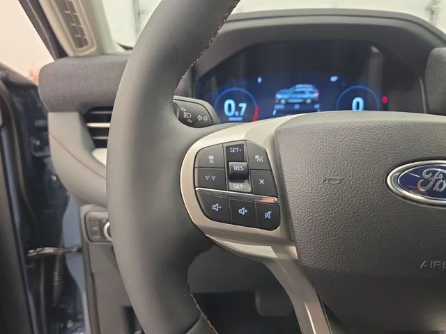 New 2026 Vapor Blue Metallic Ford Active image 37