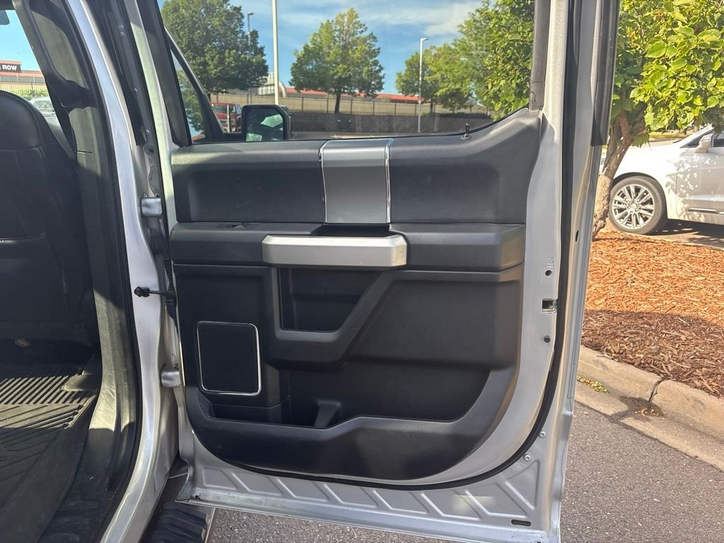 Used 2015 Silver Ford Lariat image 22
