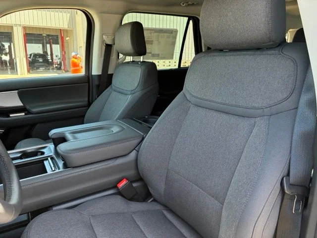 New 2027 Star White Metallic Tri-Coat Ford Active image 8