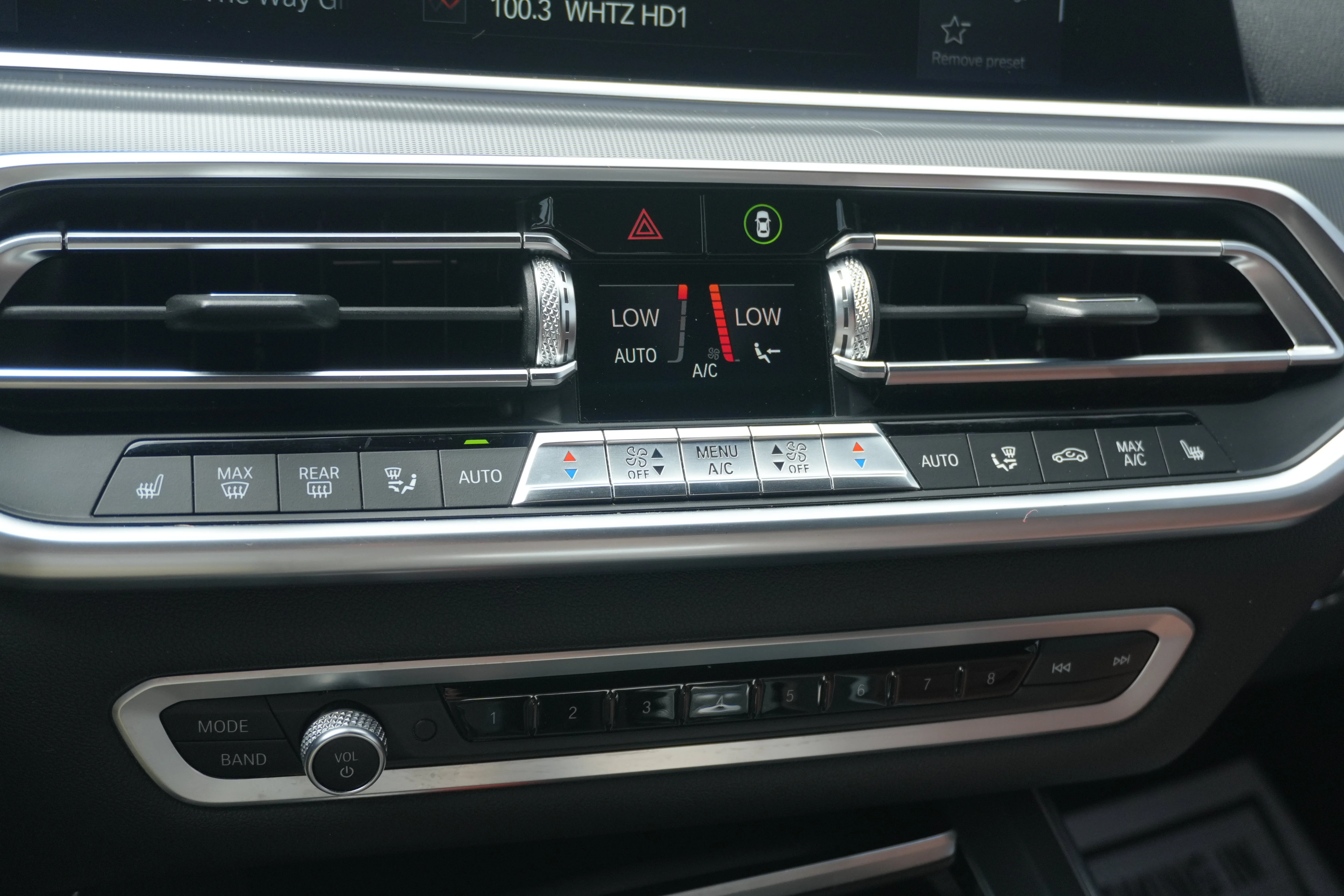 Used 2019 Tanzanite Blue II Metallic BMW xDrive40i image 45