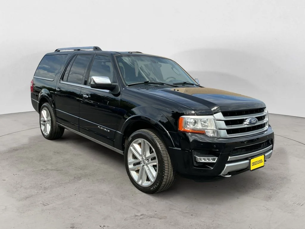 Used 2017 Black Ford Platinum image 3