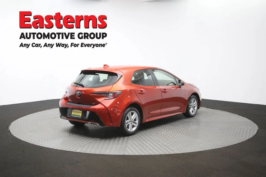 Used 2019 Red Toyota SE image 39