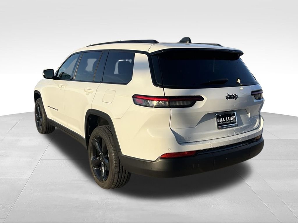 Used 2024 Bright White Clearcoat Jeep Altitude X image 10