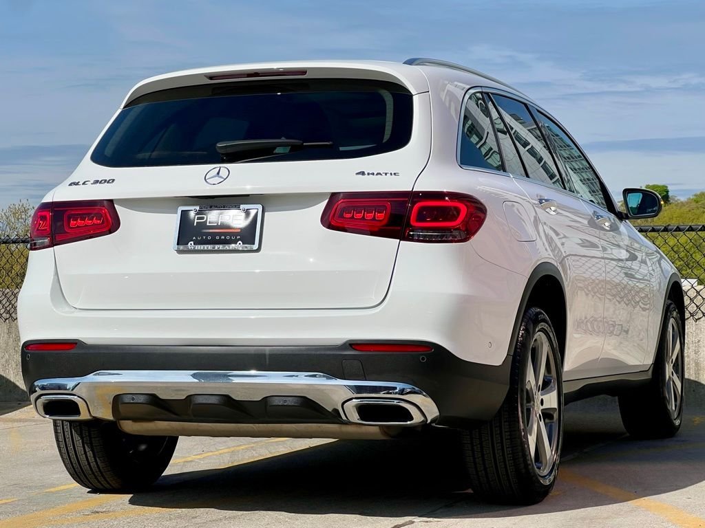 Certified Used 2022  Mercedes-Benz GLC 300 image 7