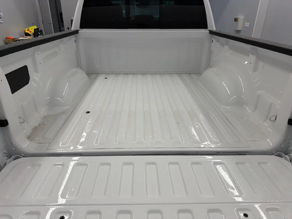 New 2026 Bright White Clear-Coat Exterior Paint Ram Big Horn/Lone Star image 13