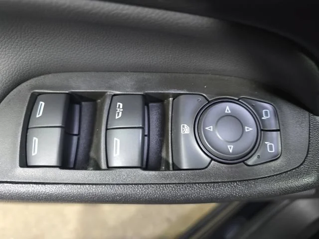 Used 2021 MOSAIC BLACK METALLIC Chevrolet LT image 30
