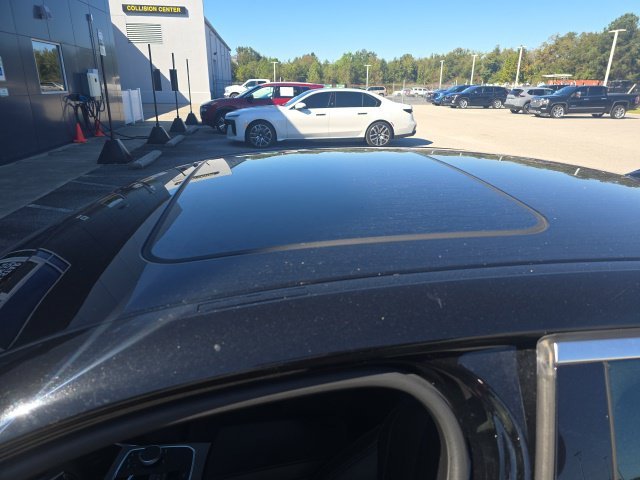 Used 2025 Black BMW 330i image 4