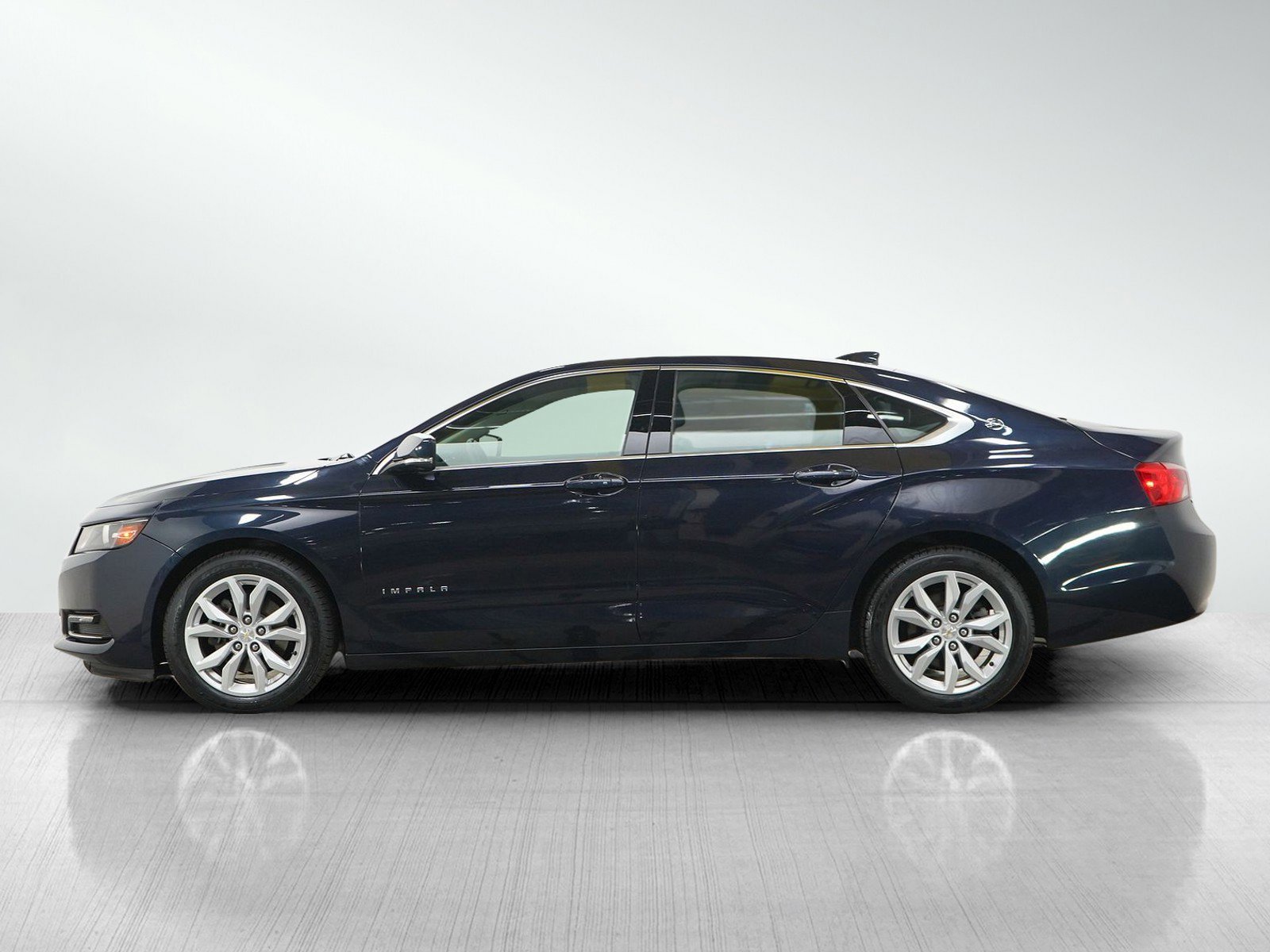 Used 2018 Chevrolet Impala 1LT with VIN 1G1105S35JU125474 for sale in Minneapolis, Minnesota