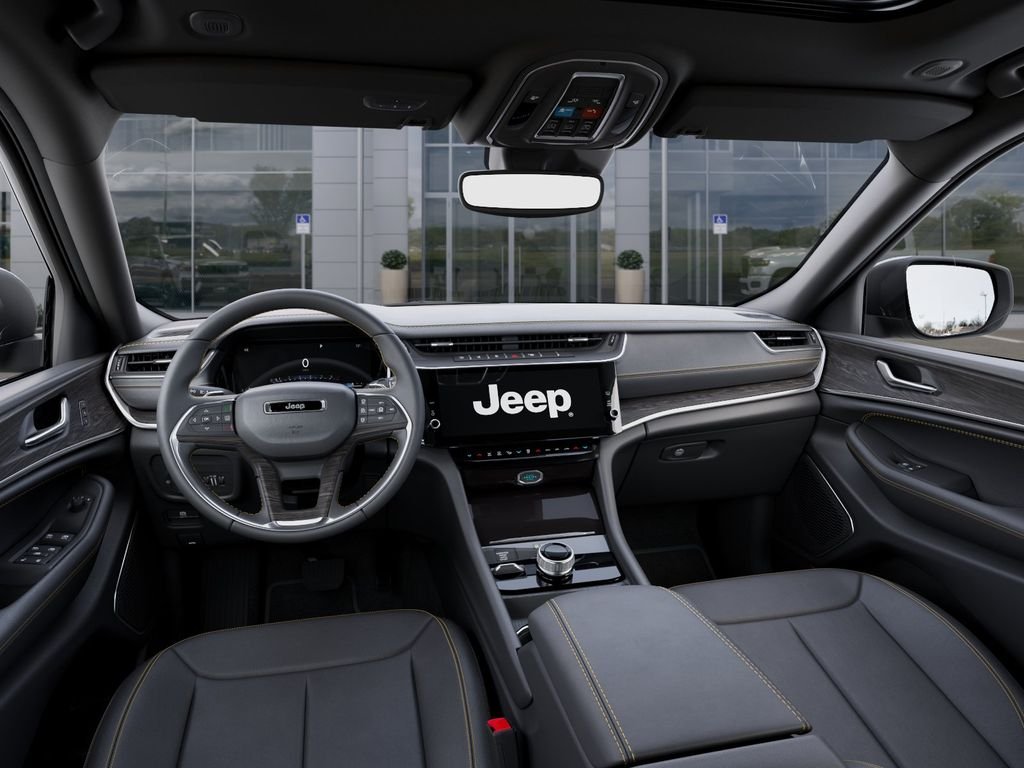 New 2026 Silver Zynith Exterior Paint Jeep Limited image 14
