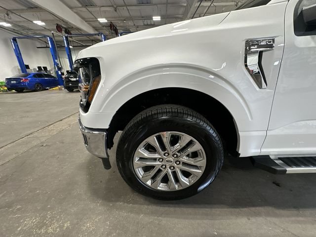 Used 2026 Oxford White Ford XLT image 23