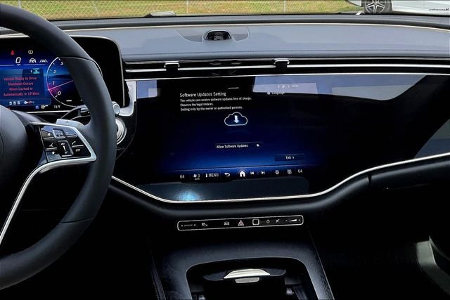 New 2026 Polar White Mercedes-Benz E 450 image 5