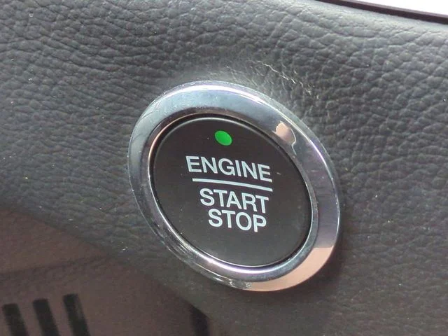 Used 2021 Red Ford SEL image 27