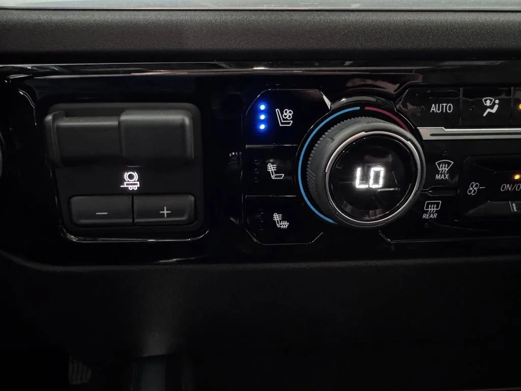 2022 Chevrolet Silverado 1500 LTZ - Photo 24