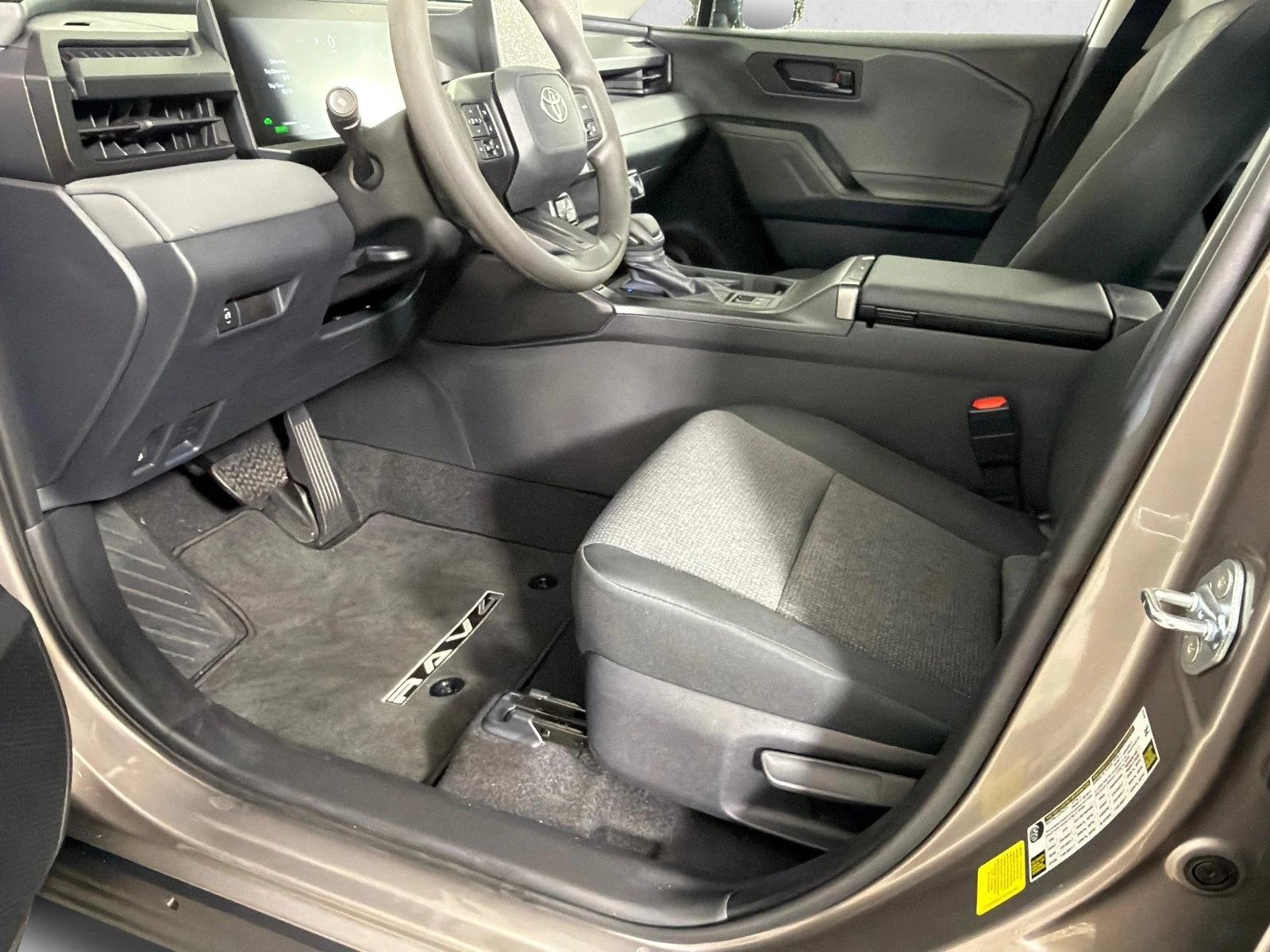 Used 2026  Toyota LE image 9