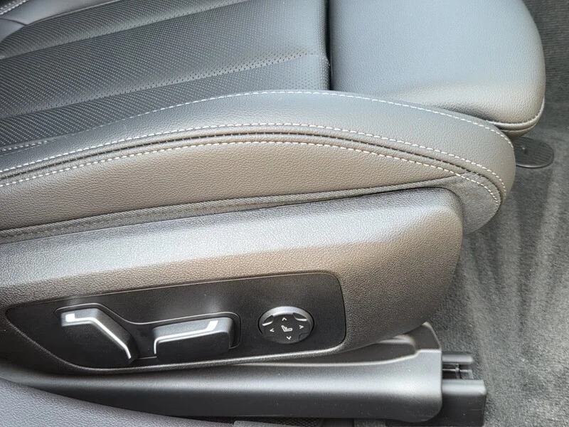 Used 2025 Gray Metallic BMW 330I SEDAN image 22