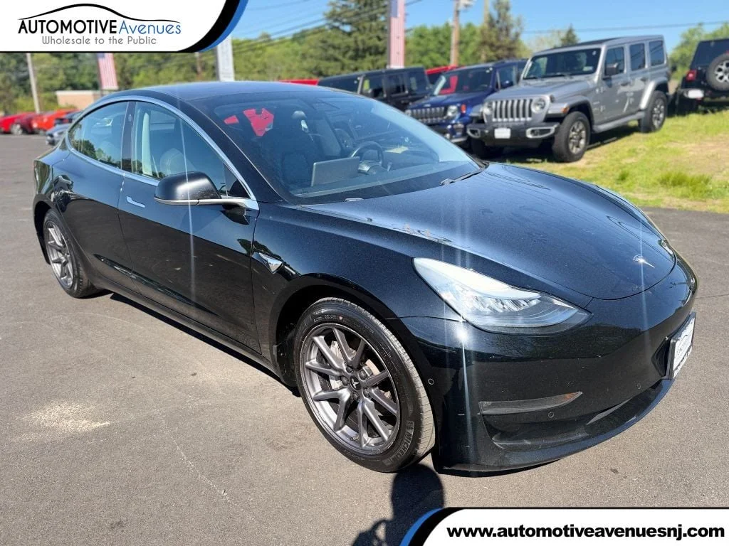 2018 Tesla Model 3 Long Range Dual Motor All-Wheel Drive's photo