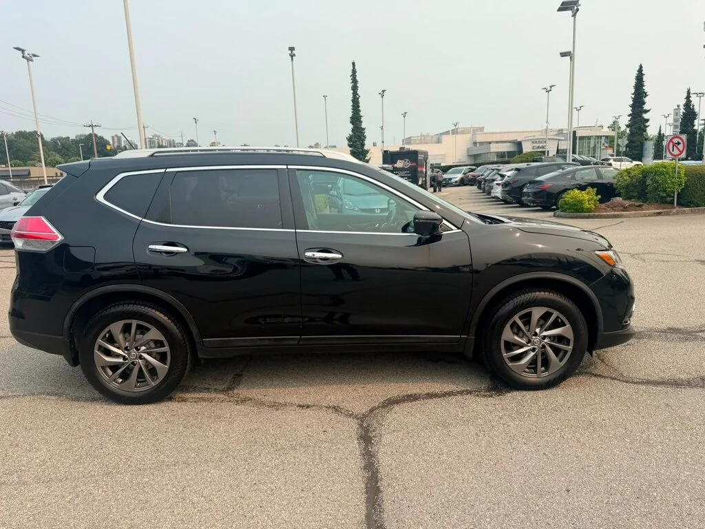 Used 2016 Magnetic Black Metallic Nissan SL AWD Premium CVT Dilawri Certified   Local BC image 6