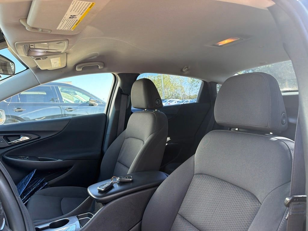 Used 2018 Black Chevrolet LS image 7