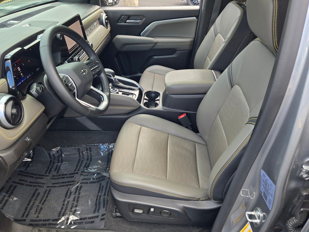 2023 Chevrolet Colorado ZR2 - Photo 24