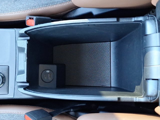 Used 2022 Green Ford Outer Banks image 26