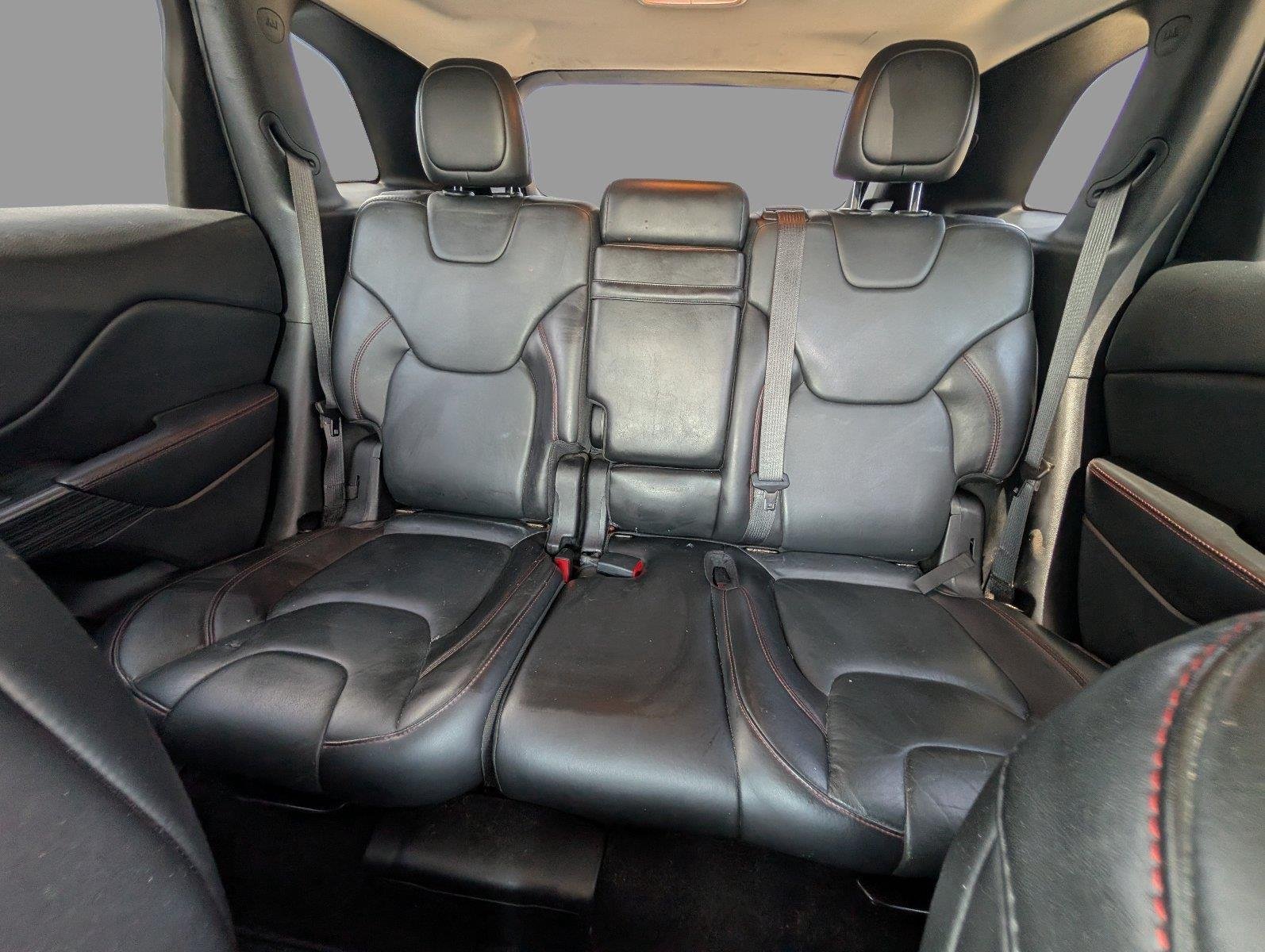 Used 2015 Bright White Clearcoat Jeep Trailhawk image 13