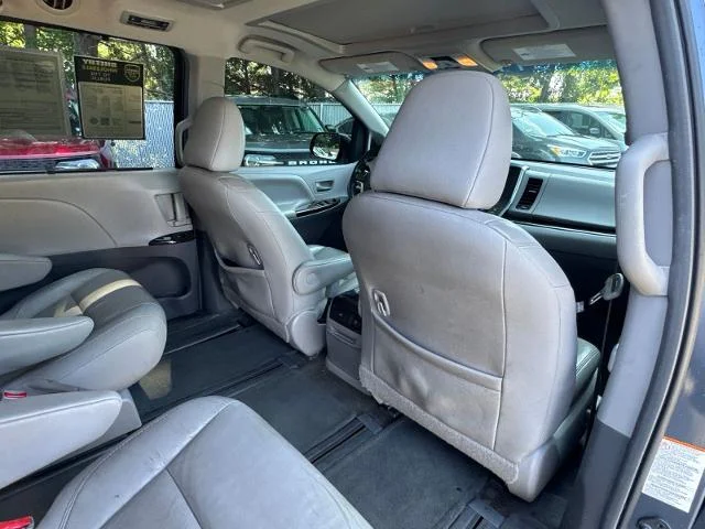 Used 2015 Shoreline Blue Pearl Toyota  image 28