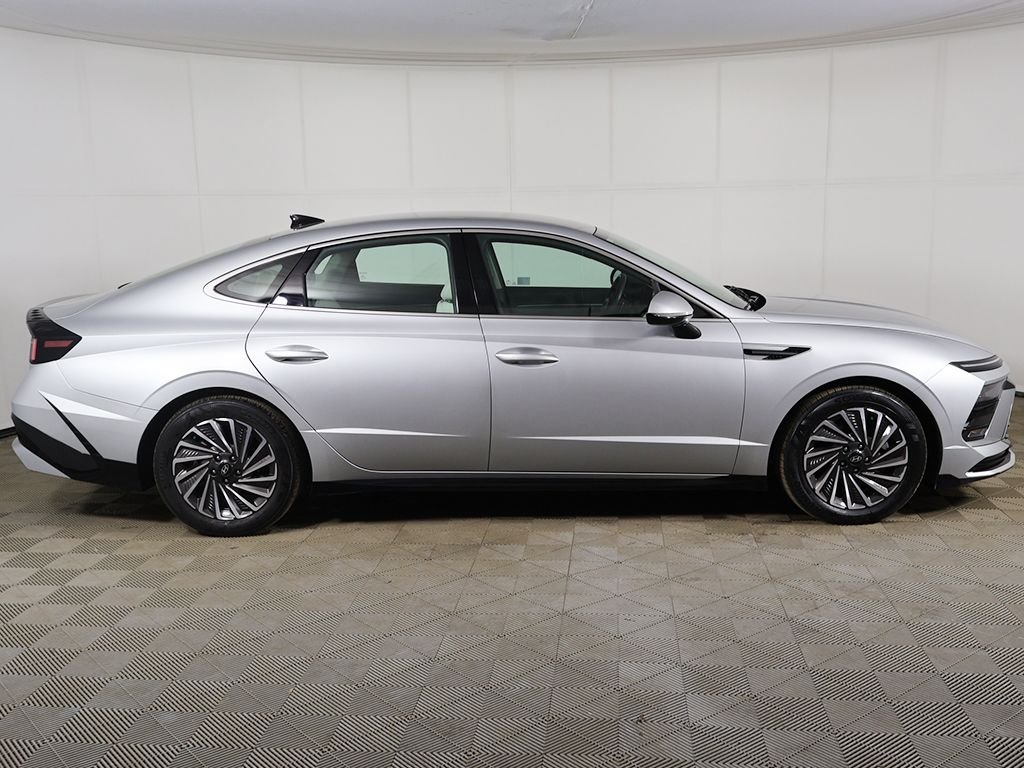 Certified Used 2024 Silver Hyundai SEL image 13