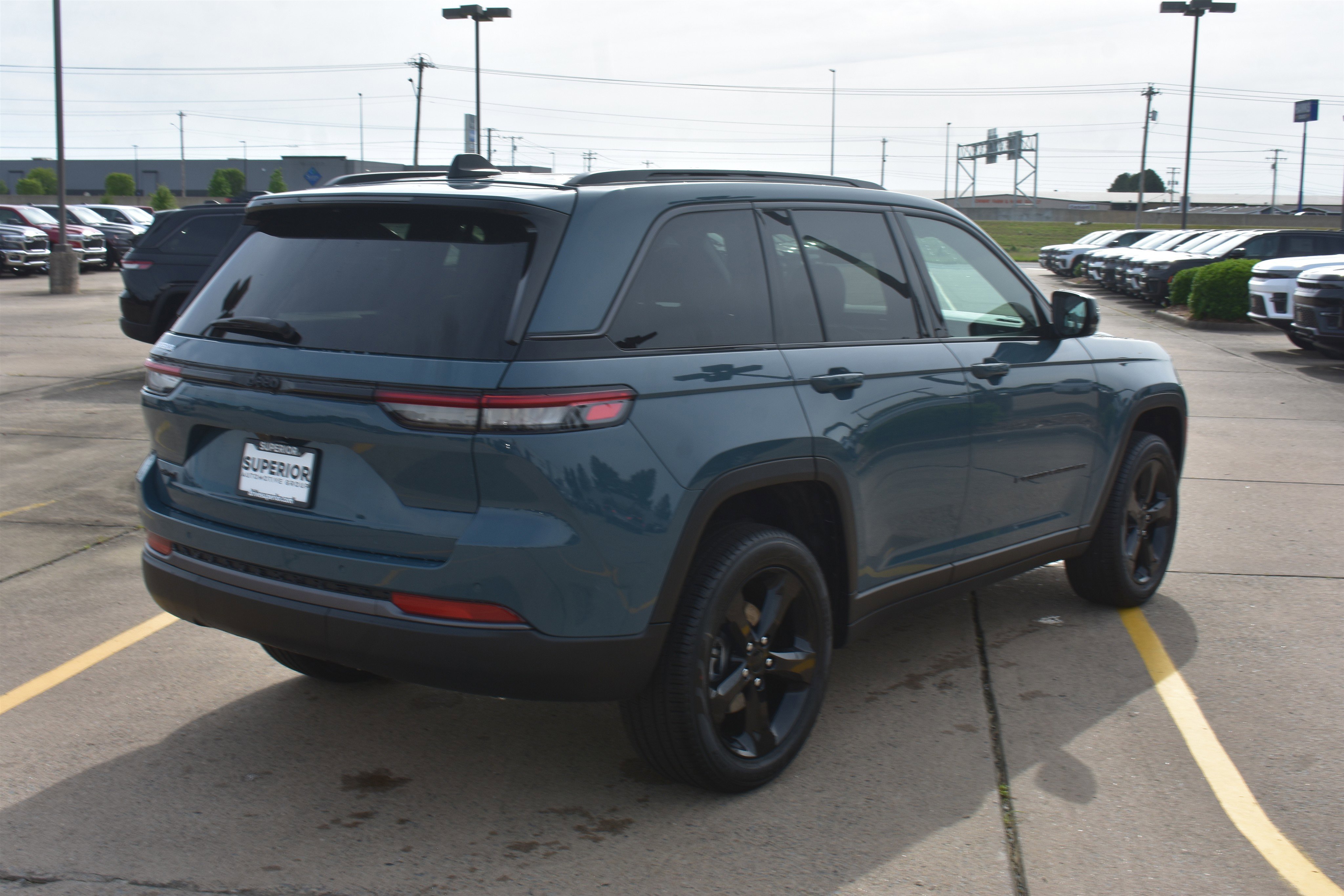 New 2026 Steel Blue Exterior Paint Jeep Limited image 5