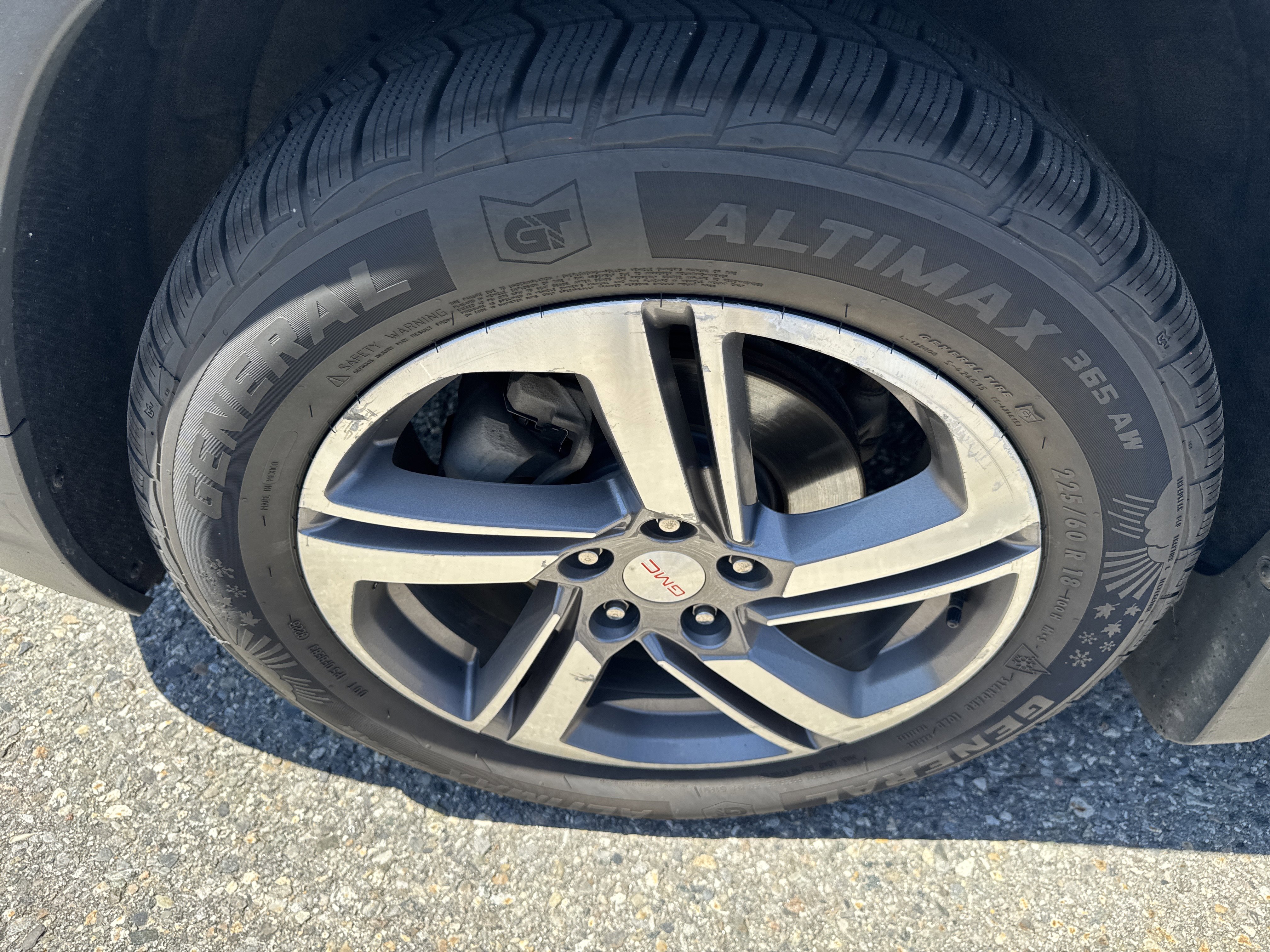 Used 2018 Summit White GMC SLT Diesel image 10