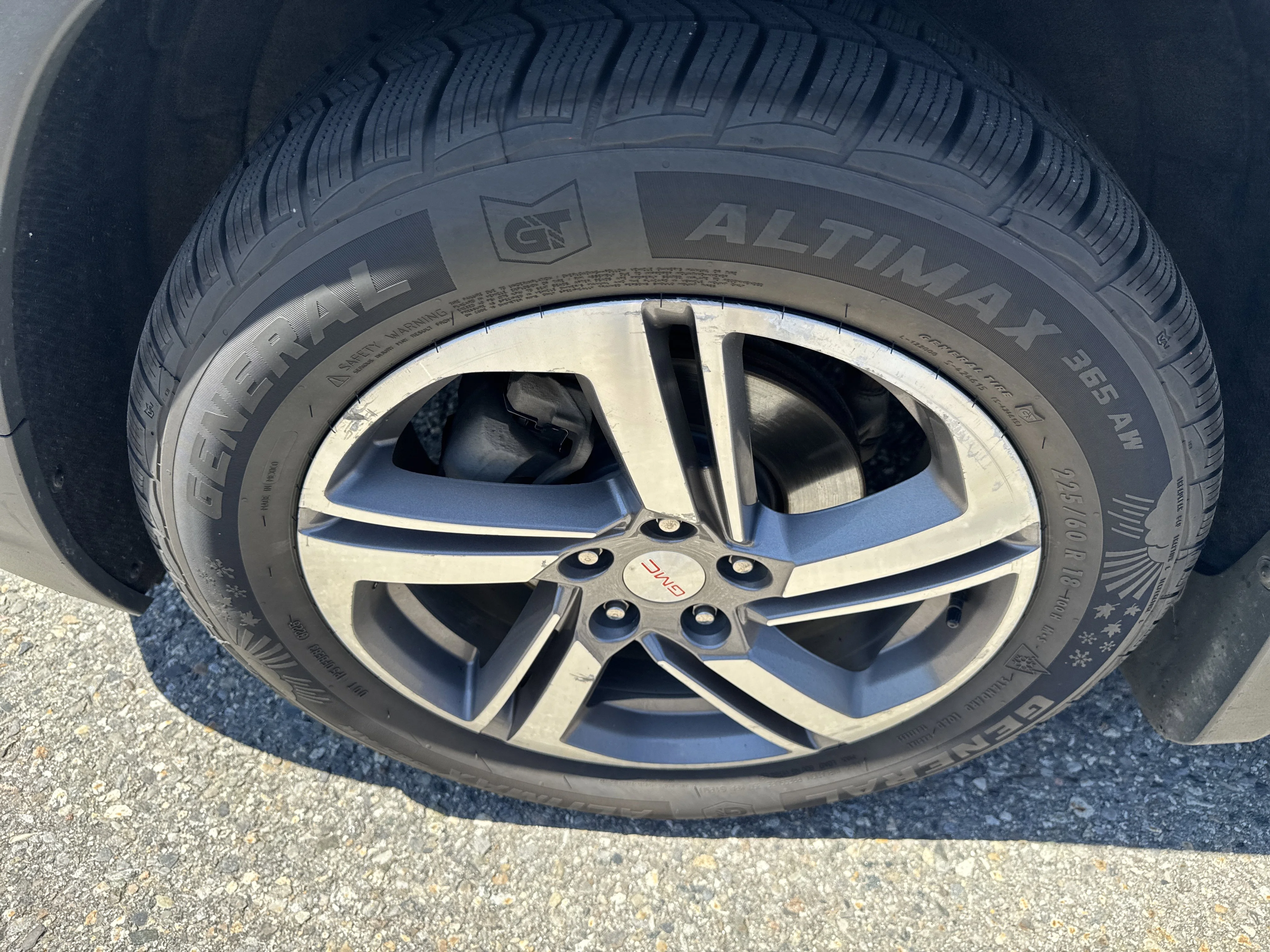 Used 2018 Summit White GMC SLT Diesel image 10