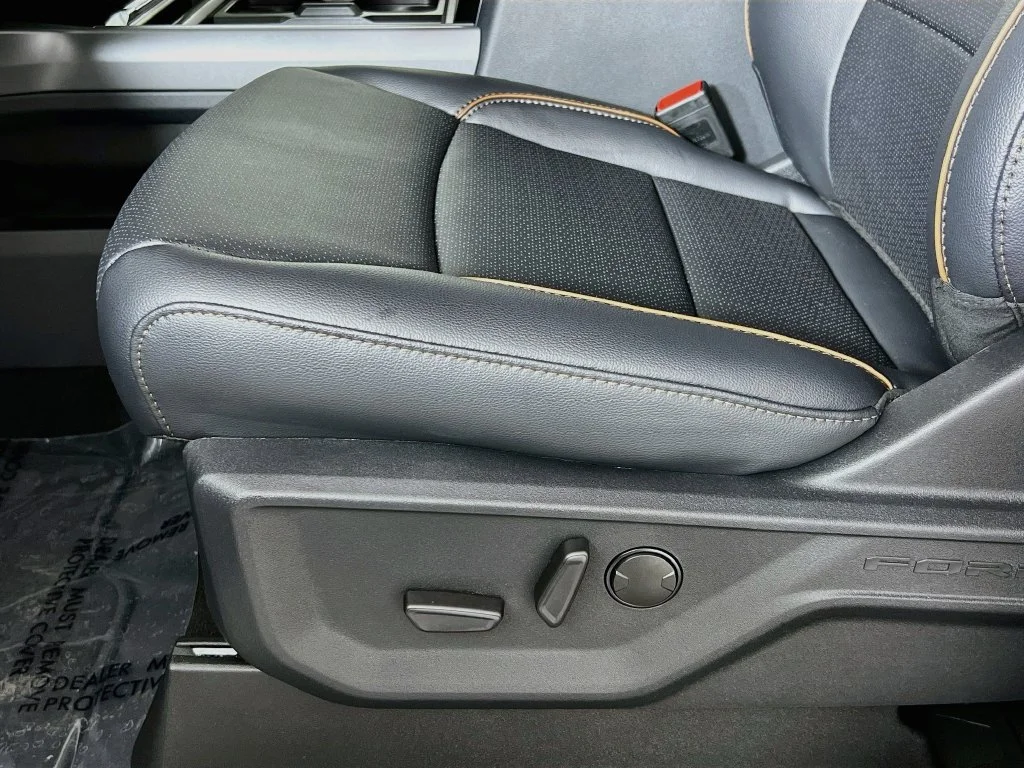 New 2027 Agate Black Metallic Ford Lariat image 22