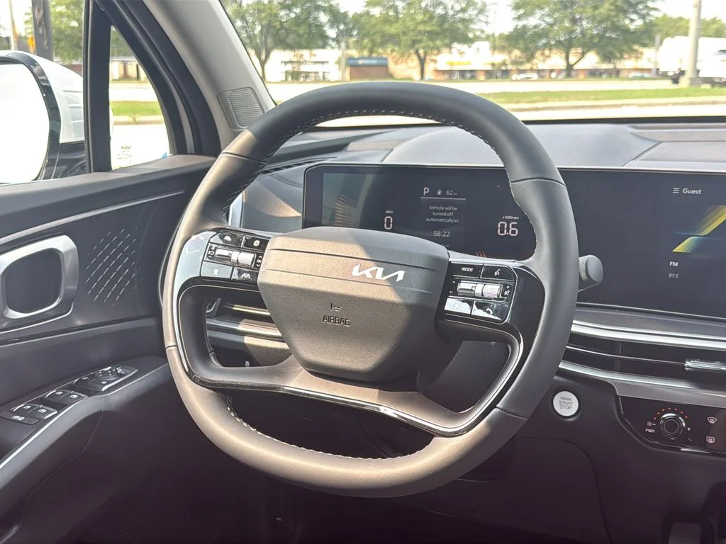 New 2026 Glacial White Pearl Kia LX image 42