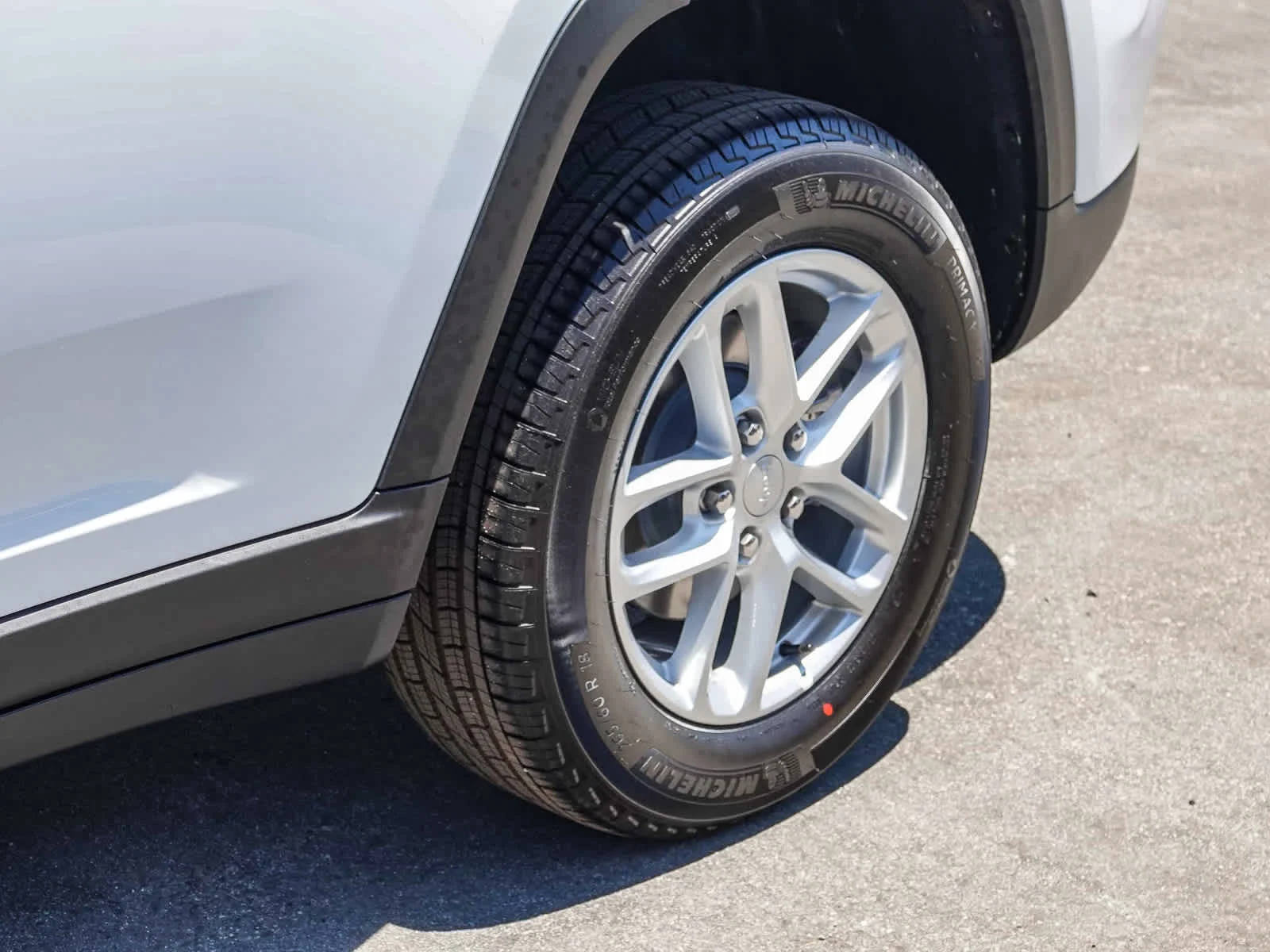 New 2026 Bright White Clearcoat Jeep Laredo image 9