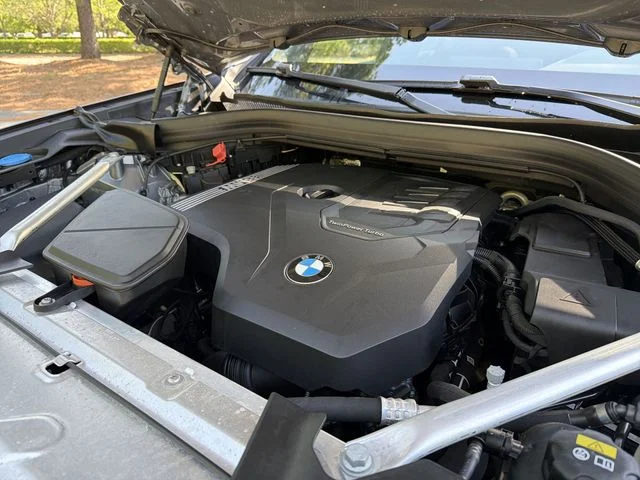 Used 2023 Gray BMW xDrive30i image 28