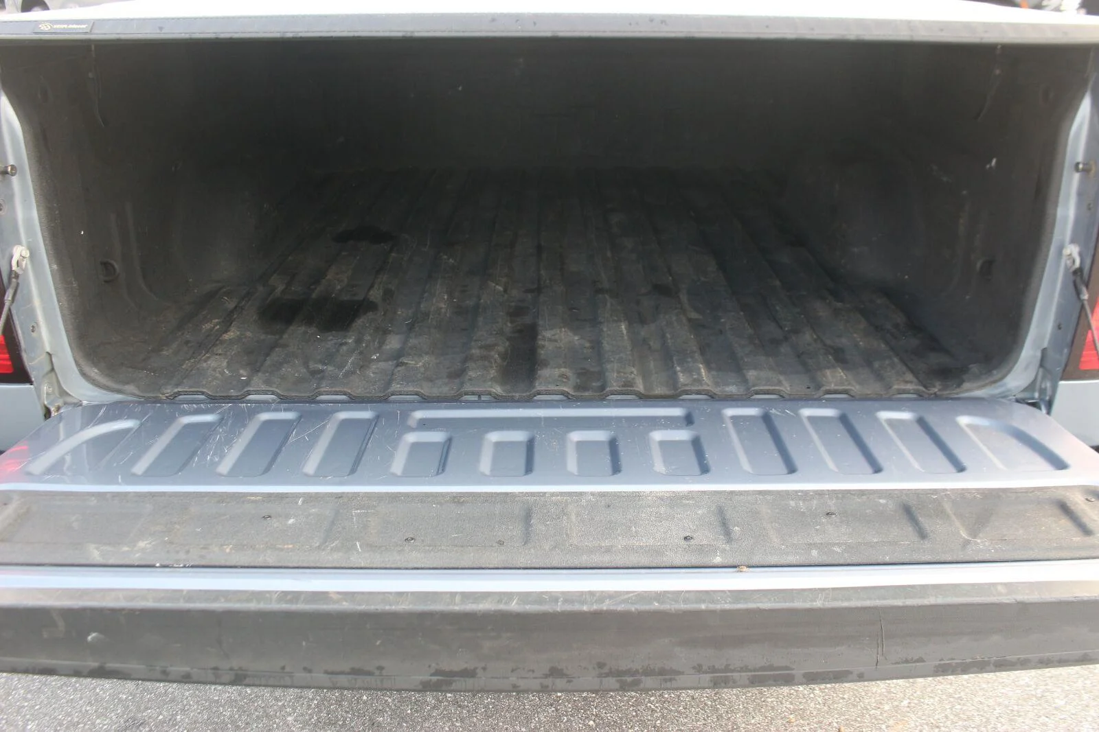 Used 2015 SLATE GREY METALLIC Chevrolet LTZ image 12