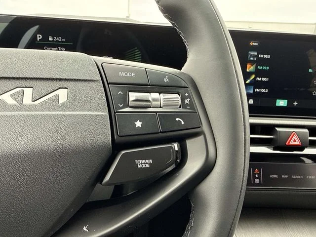 New 2026 Wolf Gray Kia X-Line image 24