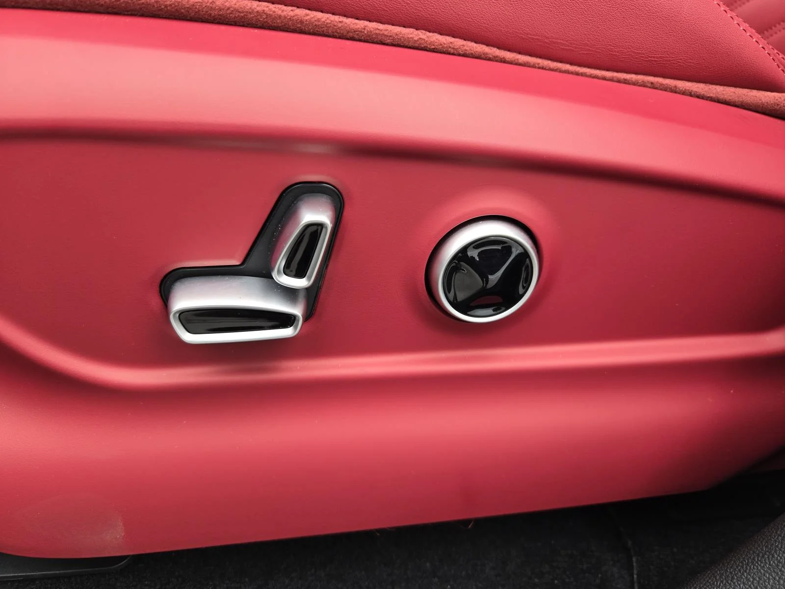 2026 Maserati Grecale Modena V6 - Photo 22