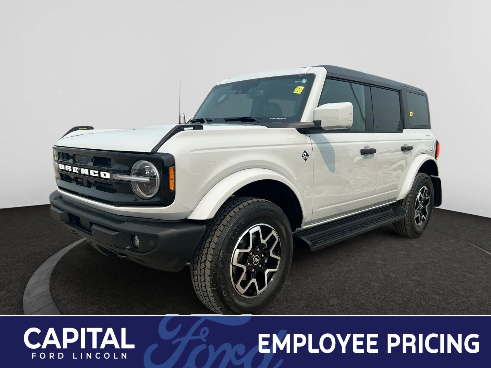 New 2026 Avalanche Grey Ford Outer Banks image 1