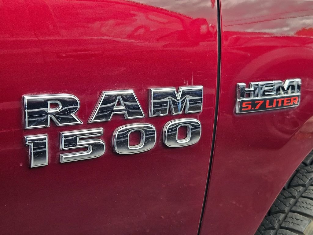 Used 2017 Delmonico Red Pearlcoat Ram Express image 28