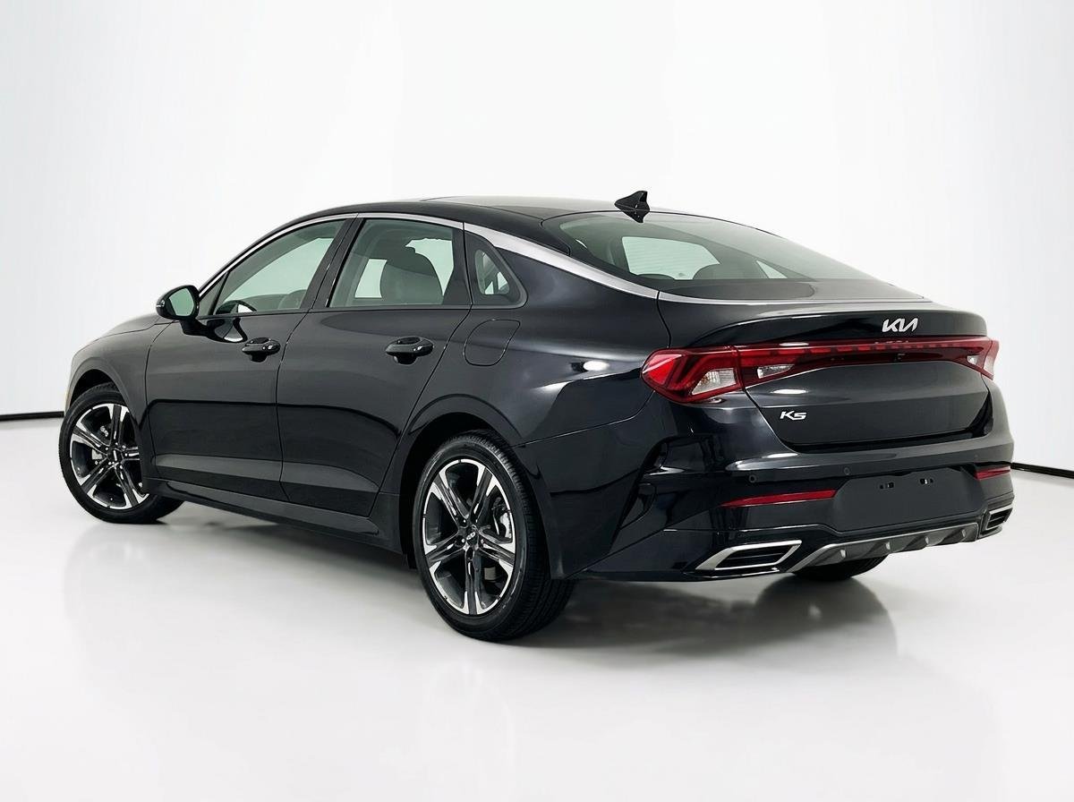 Used 2022 Ebony Black Kia GT-Line image 8