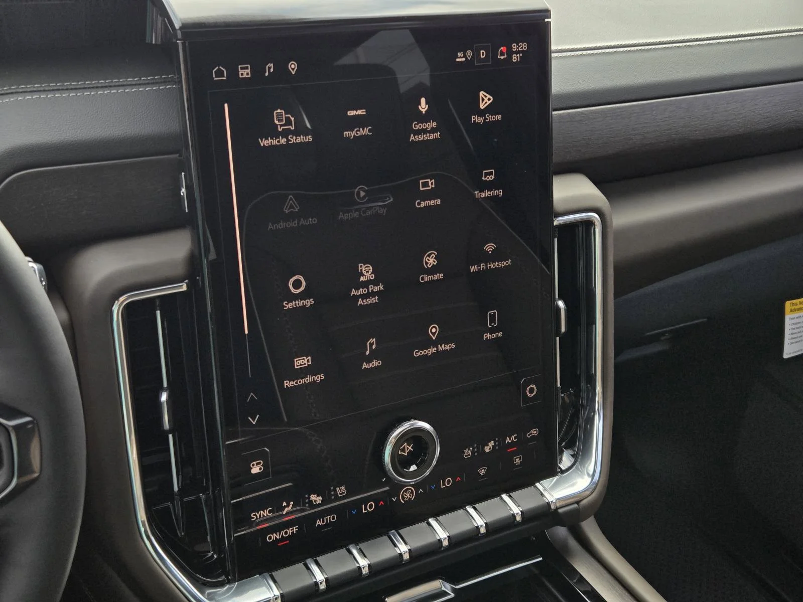 2026 GMC Yukon XL Denali Ultimate - Photo 10