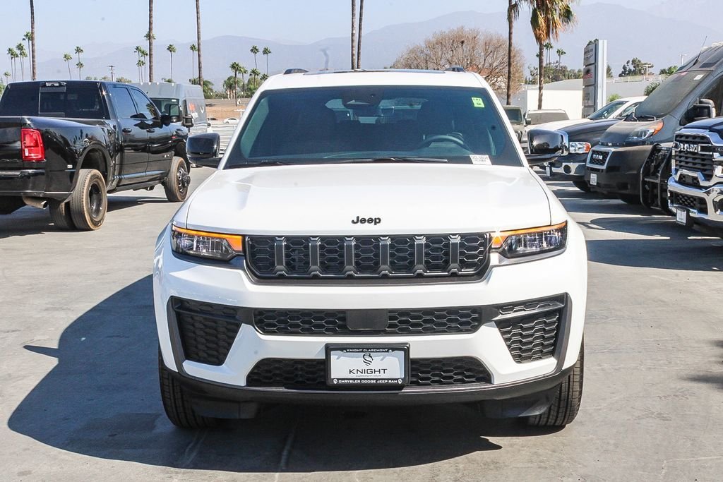 New 2026 Bright White Clearcoat Jeep Altitude image 3