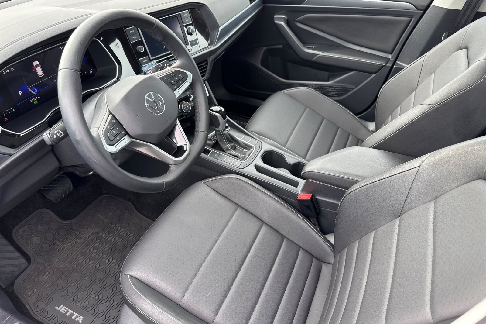Used 2024 Silver Volkswagen 1.5T SE image 9