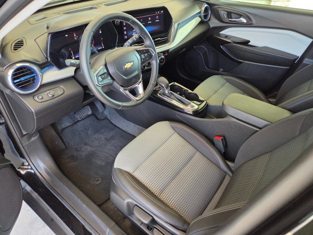 Used 2026 Mosaic Black Metallic Chevrolet LT image 11