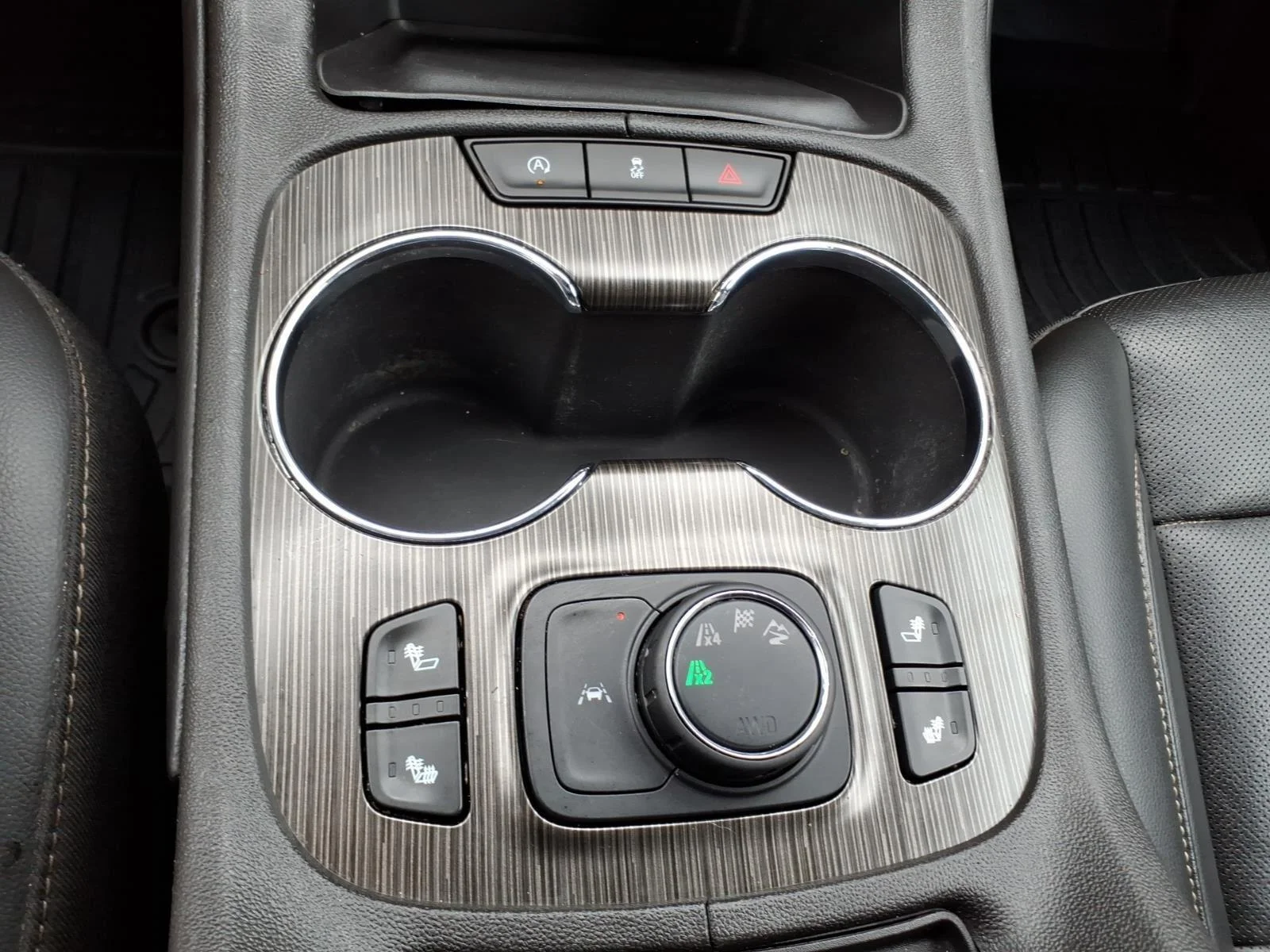 2023 GMC Acadia SLT - Photo 26