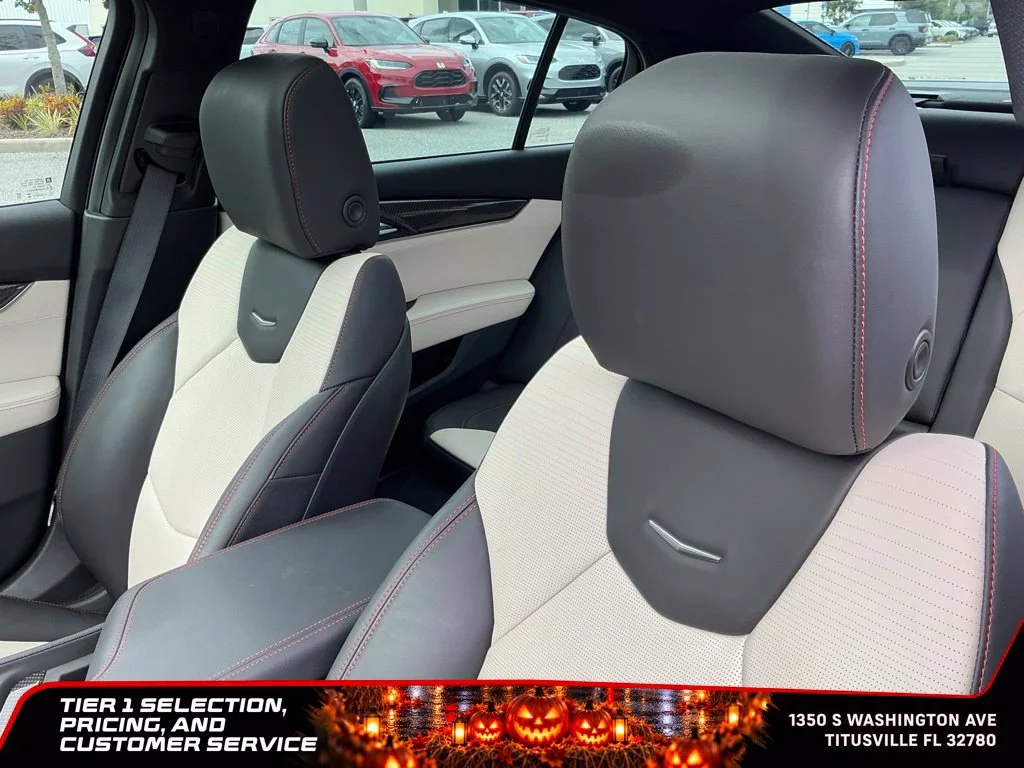 Used 2025 Coastal Blue Metallic Cadillac V-Series image 27