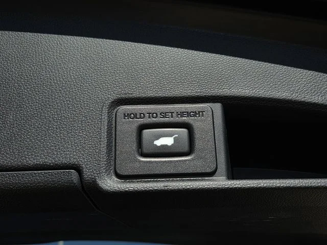 Used 2023 Liquid Carbon Metallic Acura RDX image 24