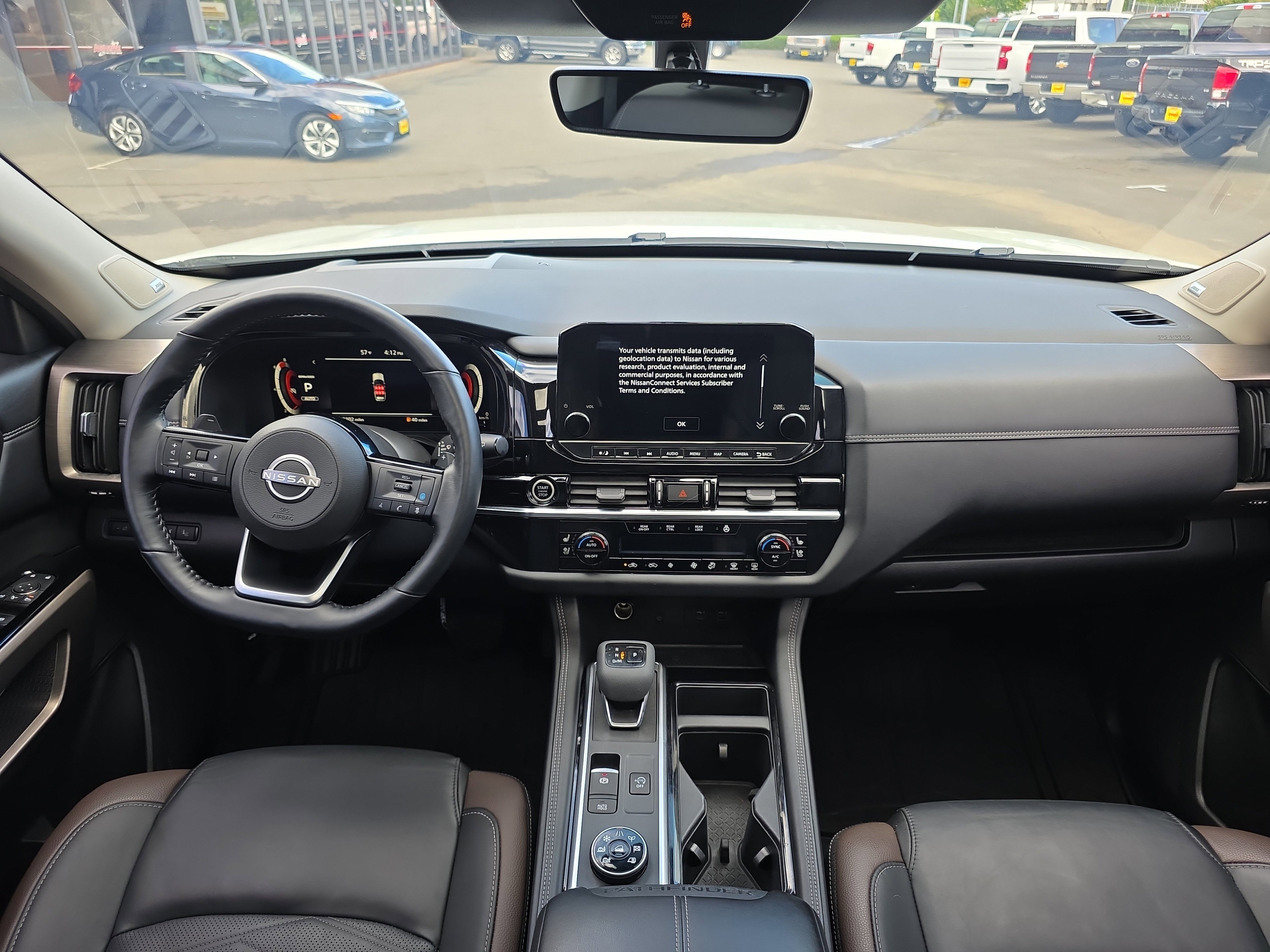 Certified Used 2023 Pearl White Tricoat Nissan Platinum image 17